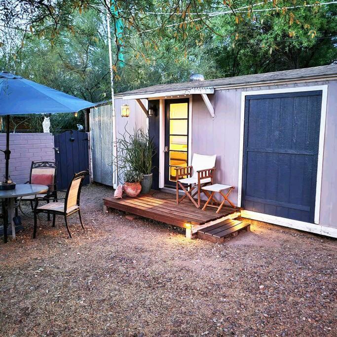 Cute Peaceful Tiny House Getaway W Backyard - Low Summer Rates! Tucson Eksteriør bilde