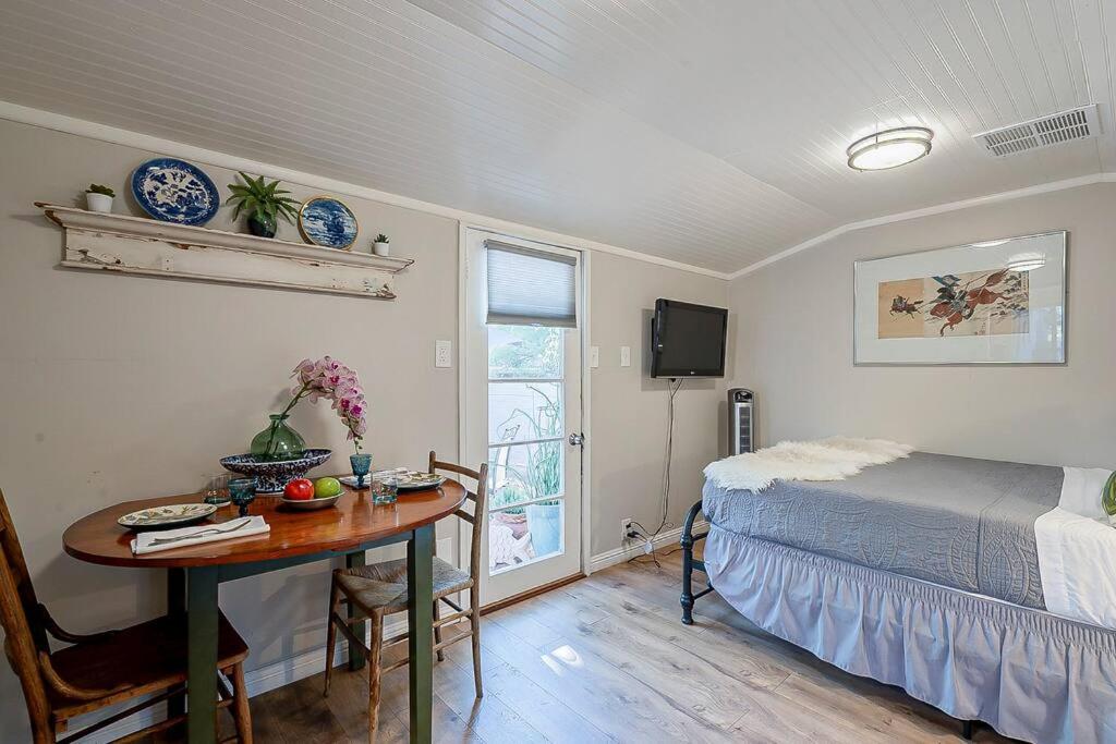 Cute Peaceful Tiny House Getaway W Backyard - Low Summer Rates! Tucson Eksteriør bilde